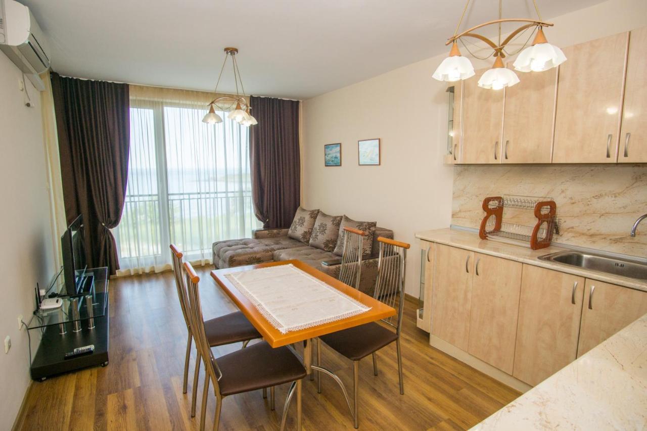 Guest Apartments Stela Tsarevo Ngoại thất bức ảnh